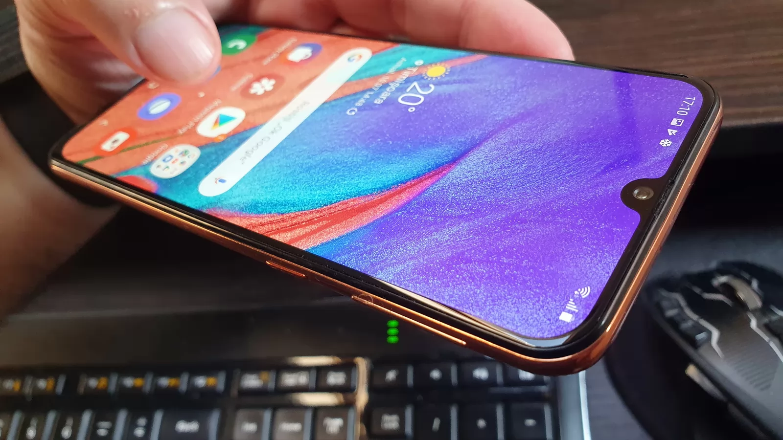 Samsung Galaxy A40: Benchmark-uri de telefon "Lite" de 2018-2019