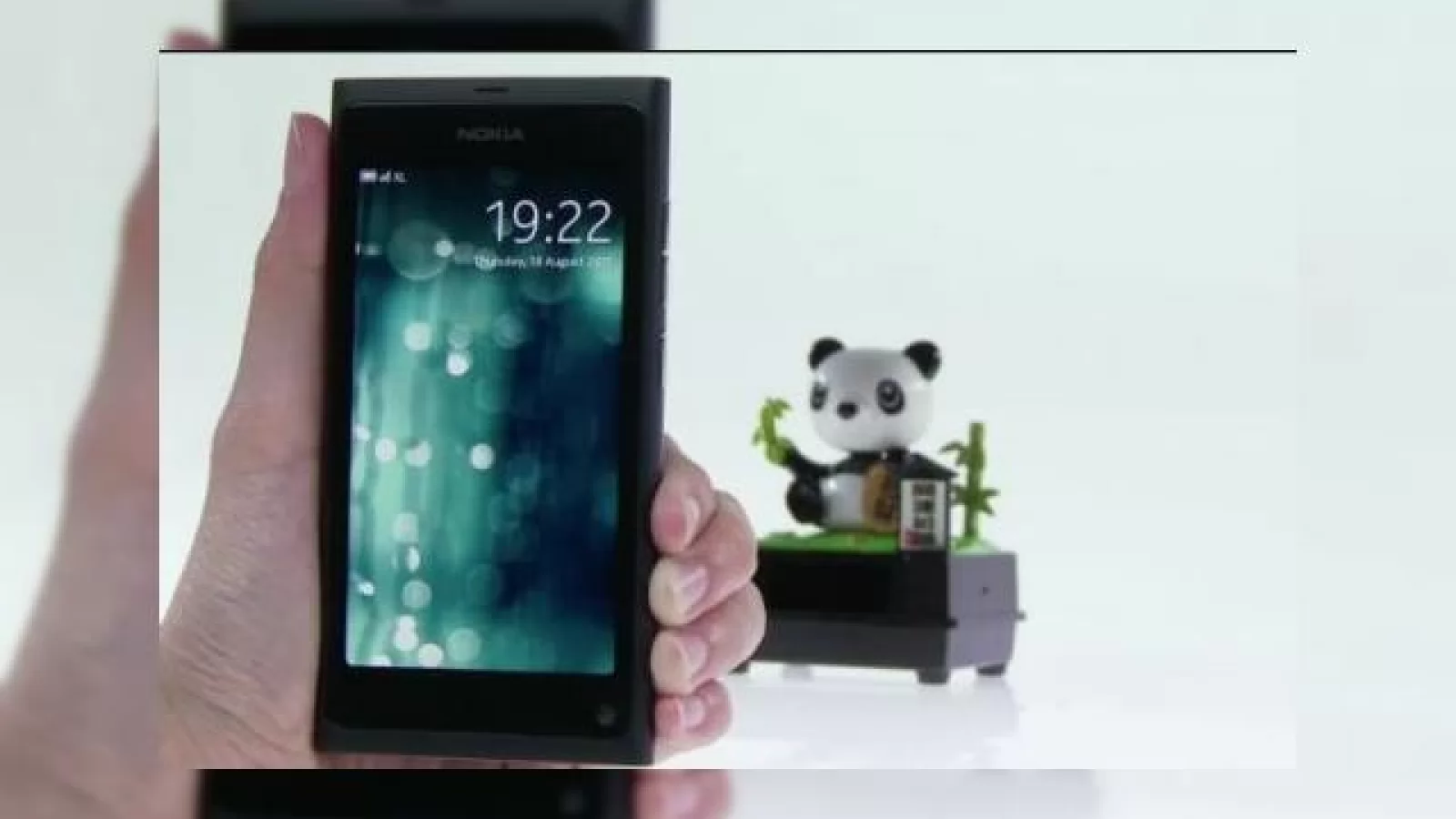 Nokia N9 are parte de câteva tutoriale - iată ce trebuie să știți despre MeeGo (Video)