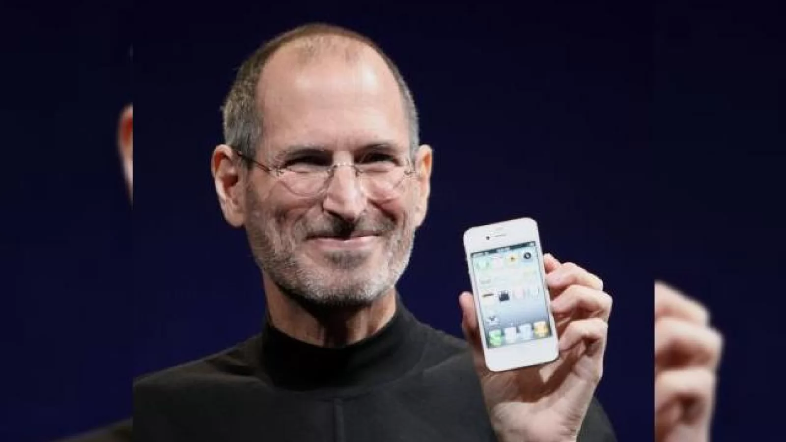Tribut muzical pentru Steve Jobs - citatele sale celebre concentrate Într-un hit (Audio)