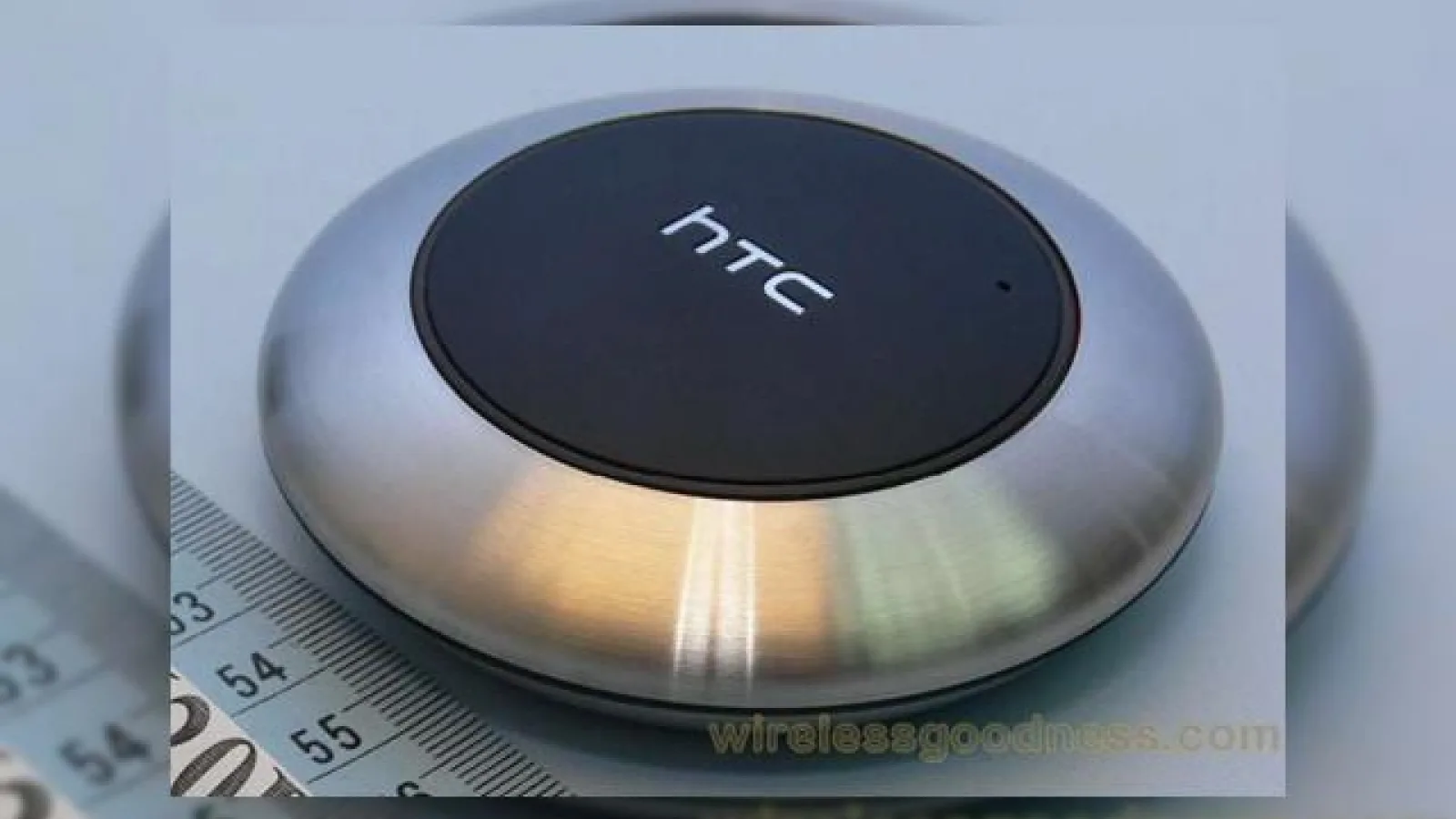 HTC anunță un difuzor Bluetooth pentru conferințe