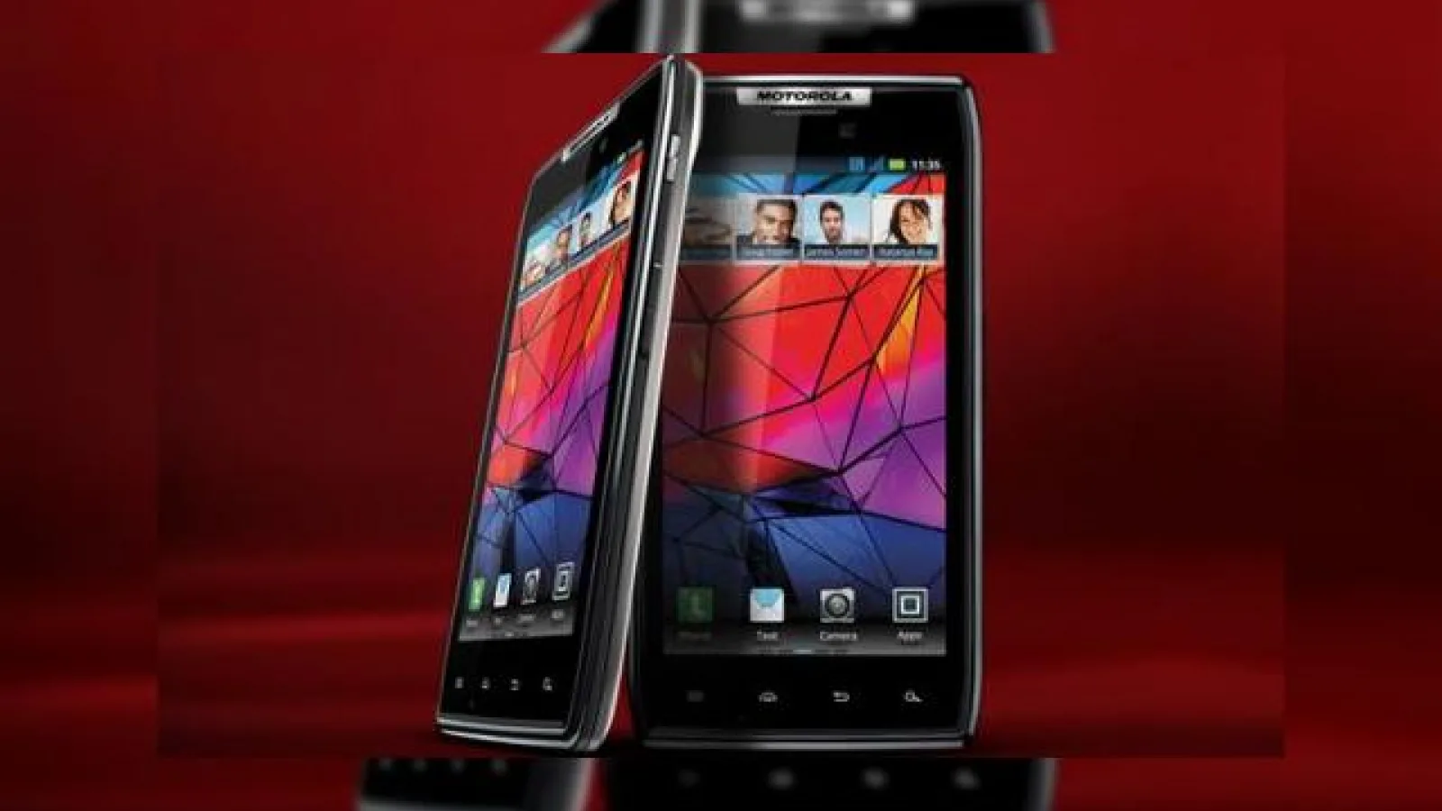 Înghețată subțire - Motorola RAZR va primi Ice Cream Sandwich În 2012