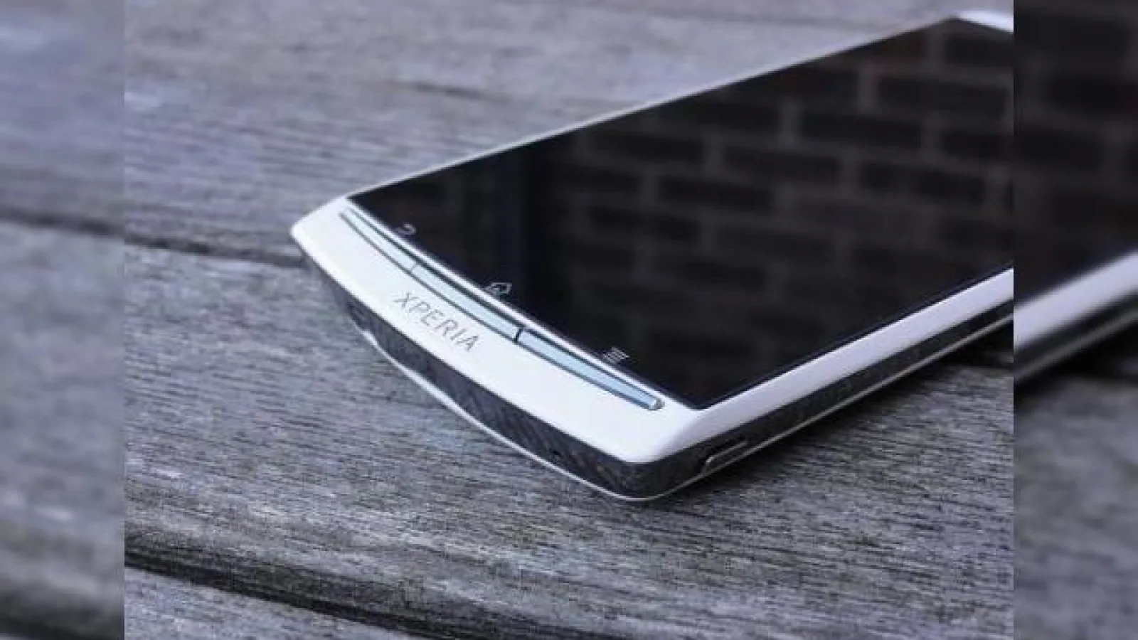 Android 4.0 pe modelele Sony Ericsson Xperia lansate in 2011, dar doar la anul!