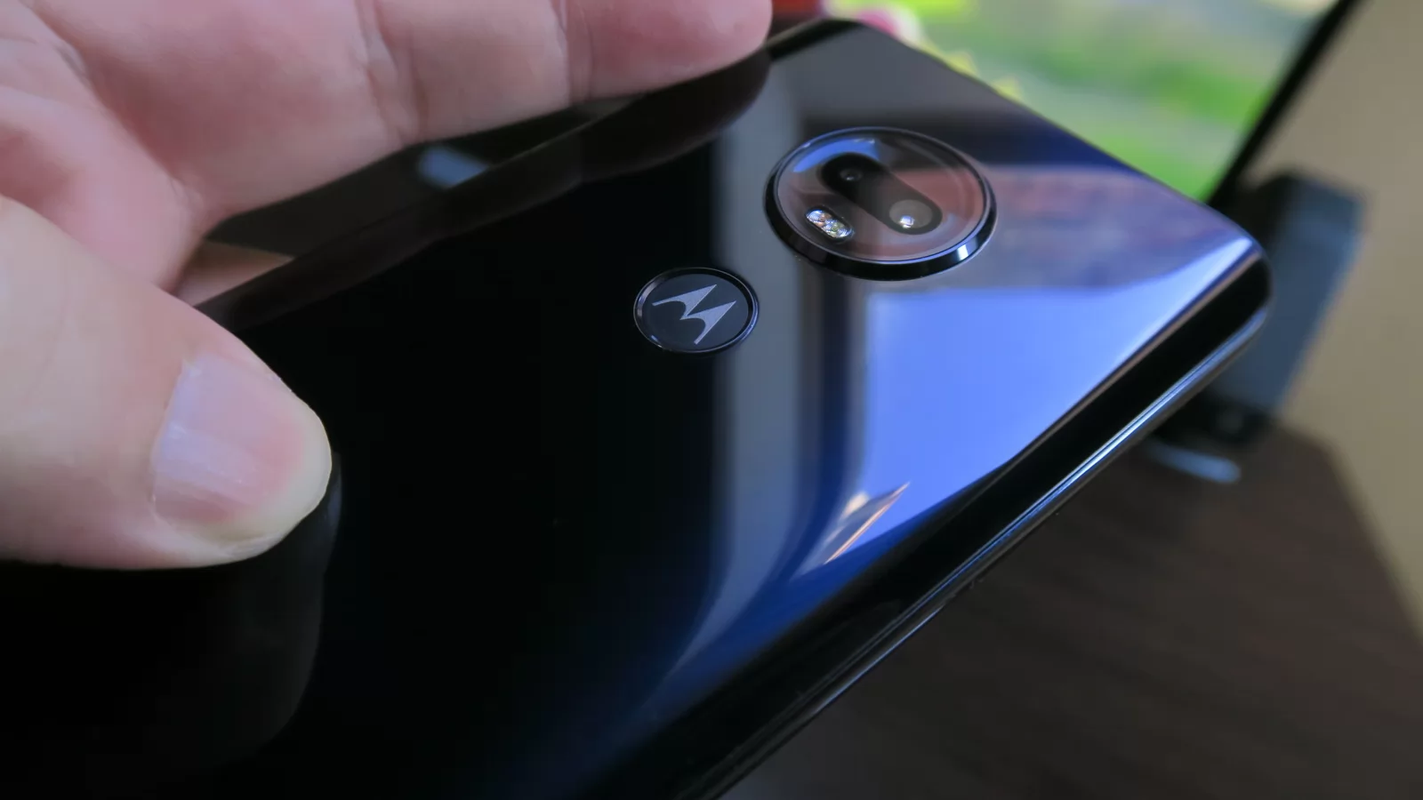 Motorola Moto G7 Plus: Cameră mai bună decât Moto G6 Plus la culori, stabilizare