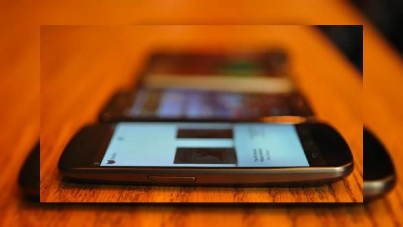Galaxy Nexus permite o localizare GPS mult mai precisa, cu ajutorul barometrului Încorporat