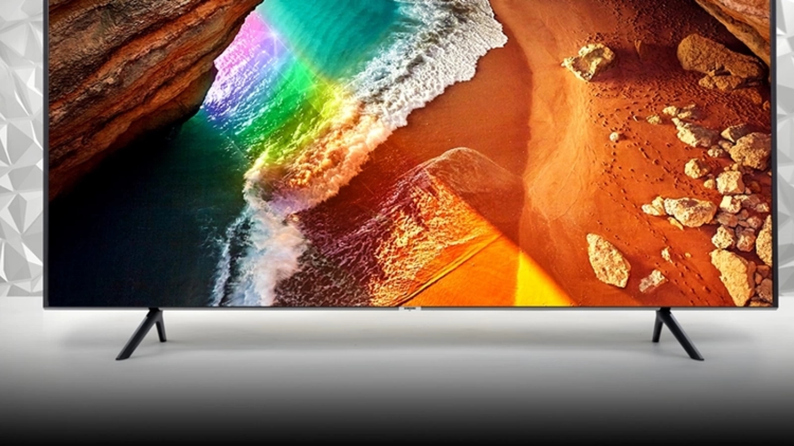 Mini Turul Magazinelor #105: iPhone 8 Plus şi televizor QLED sub 3000 lei + Galaxy Fold şi Xperia 5 la Quickmobile