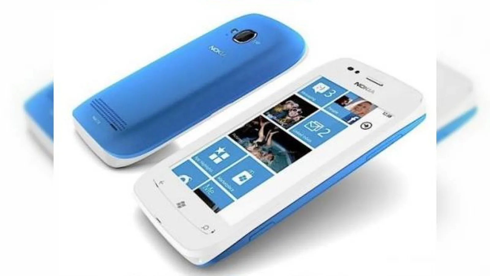 Nokia Lumia 710, un telefon Windows Phone Mango axat pe socializare (Video)