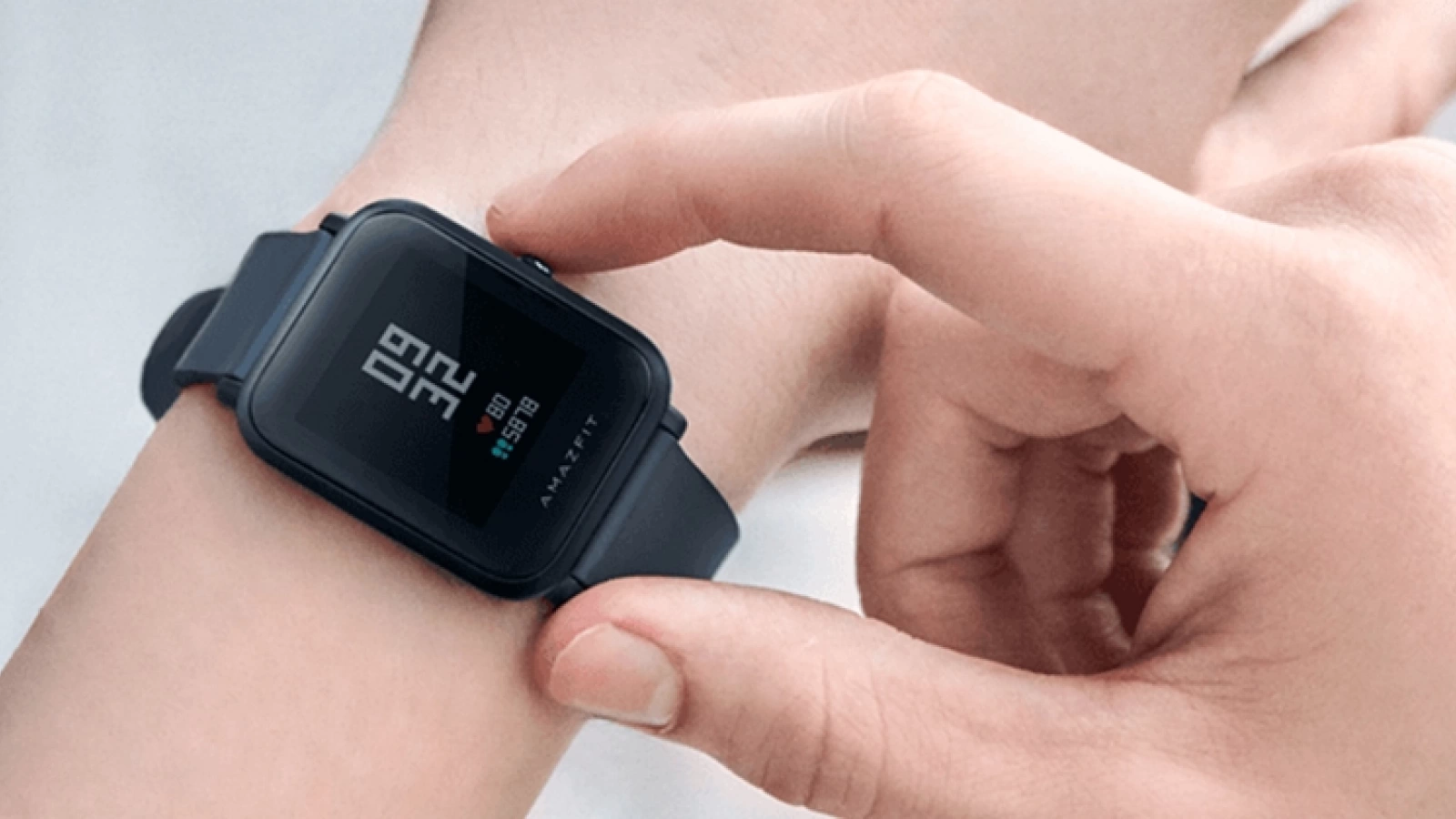 Xiaomi Amazfit Bip Lite primește o reducere pe Cafago! Smartwatch cu certificare 3ATM și autonomie generoasă