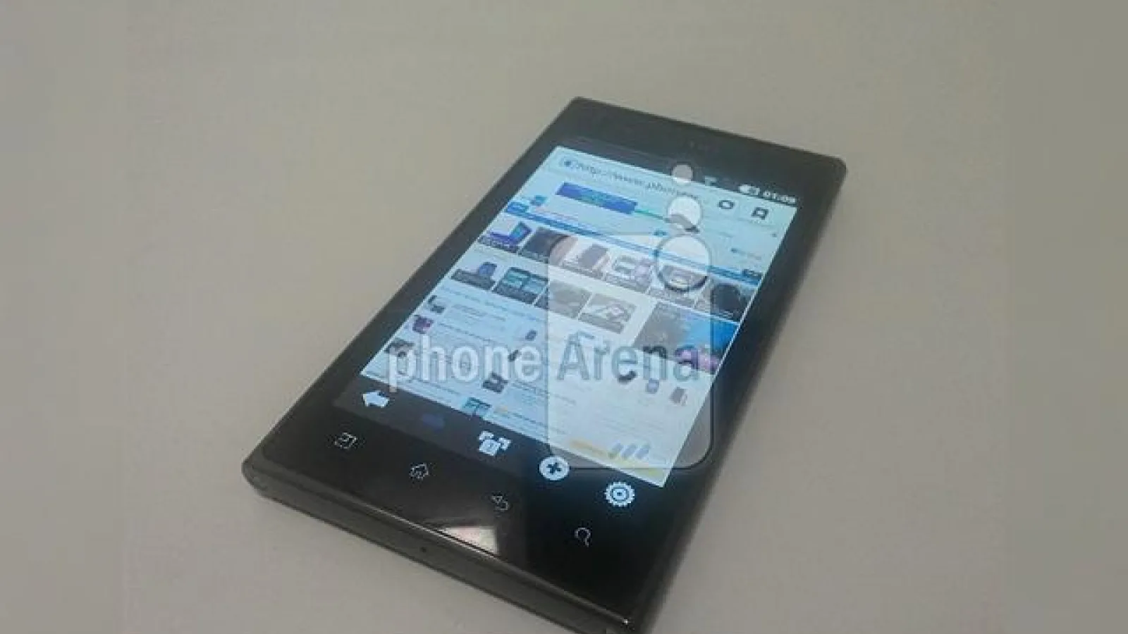 Nokia N9 cu Android?! Nu, doar LG Prada K2 cu un design suspect de similar