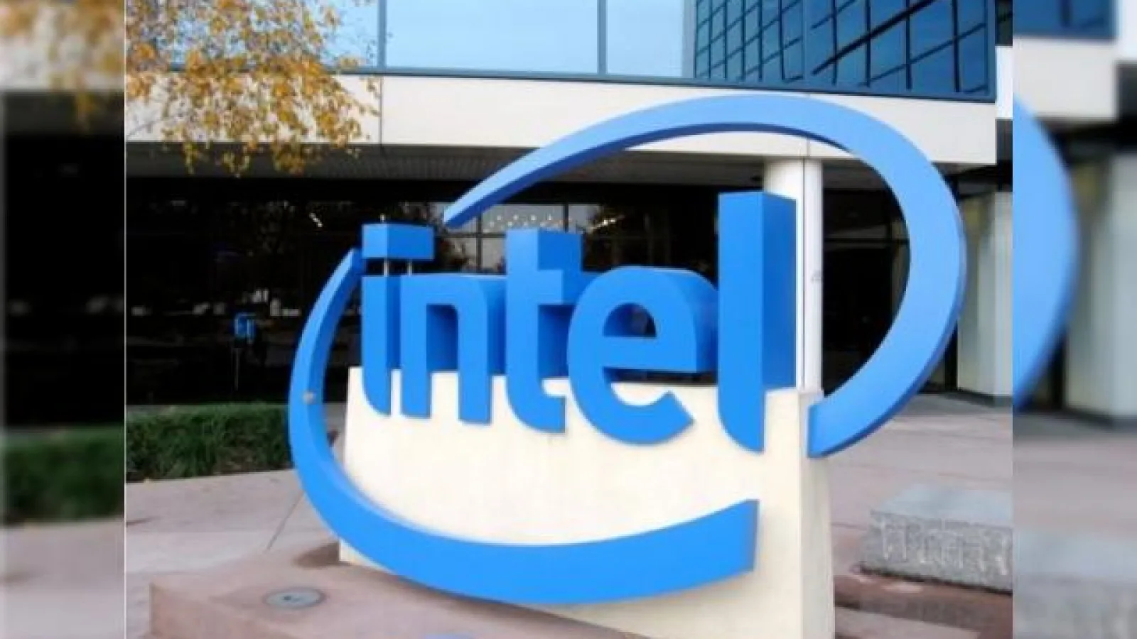 Intel Își ia avânt pentru primele smartphone-uri x86, așteaptă Android 4.0...
