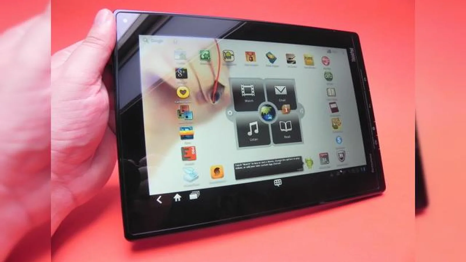 Review Lenovo ThinkPad Tablet - o tabletă business cu pretenții prea mari pentru oferta sa (Video)