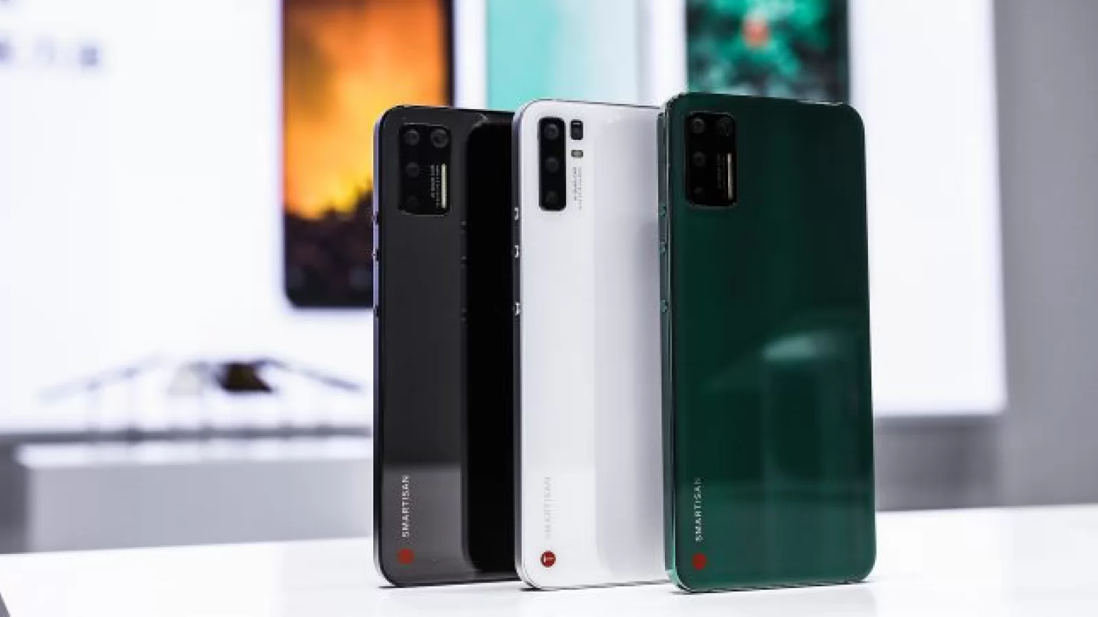 TikTok şi-a tras smartphone: Smartisan Jianguo Pro 3 vine cu dotări de flagship, inclusiv procesor Snapdragon 855+