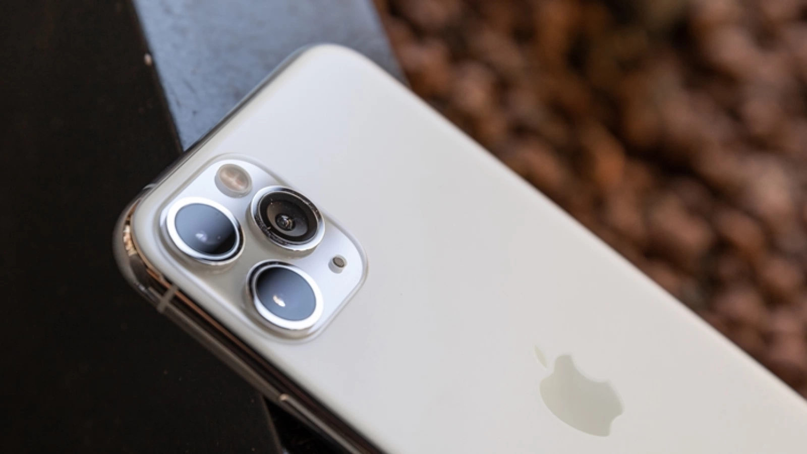 Avem iPhone 5G în 2020 cu siguranţă, conform unui analist din China, care are surse la producătorii de componente