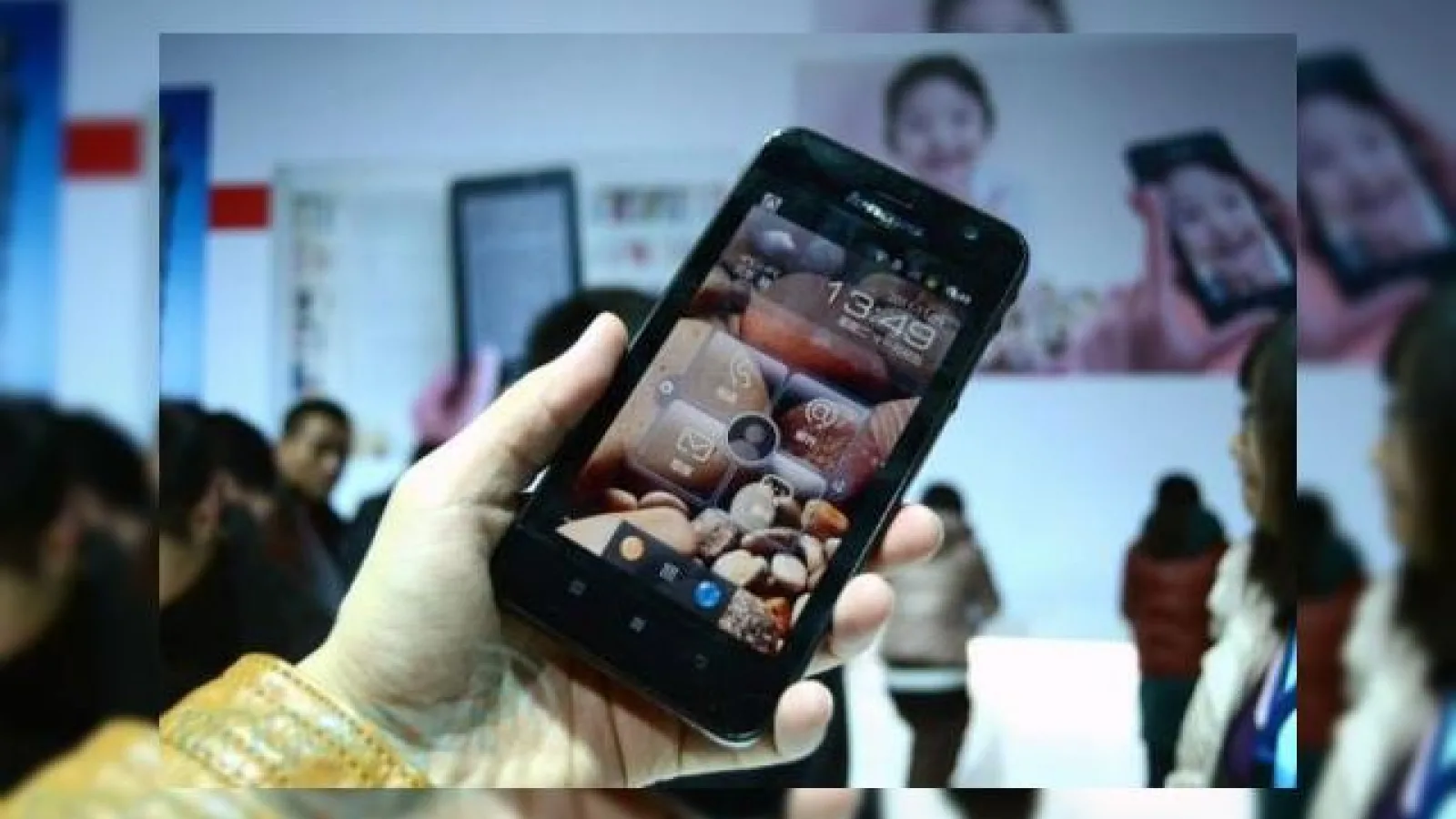 Încă un tableto-telefon după Galaxy Note: Lenovo LePad S2005, cu ecran de 5 inch