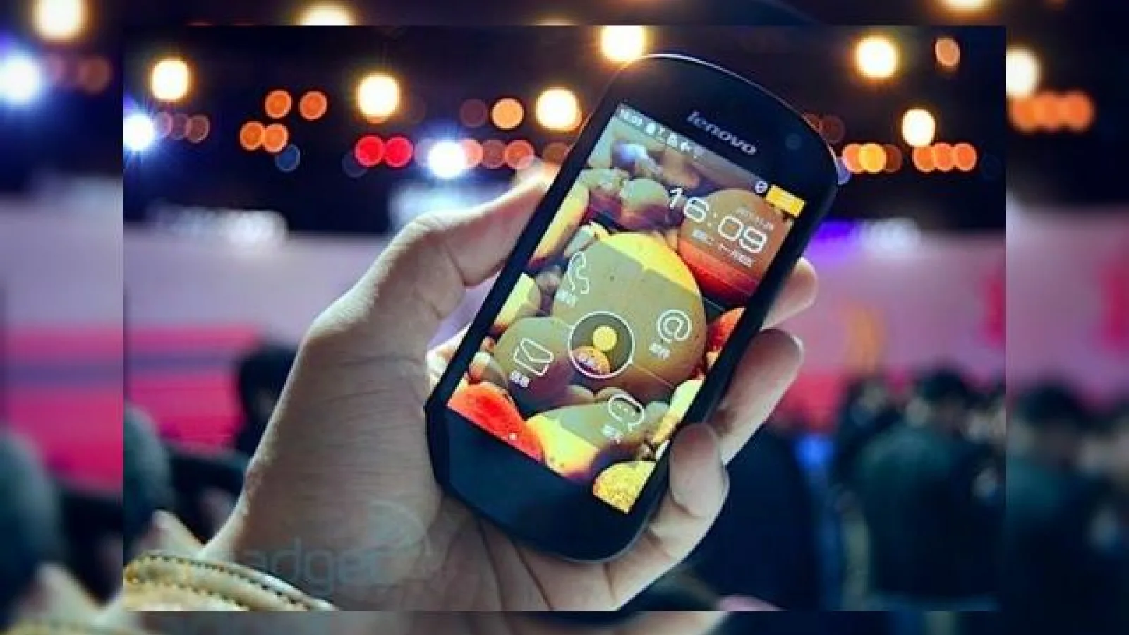 Lenovo LePhone S2, un nou smartphone single core cu un design ultraslim