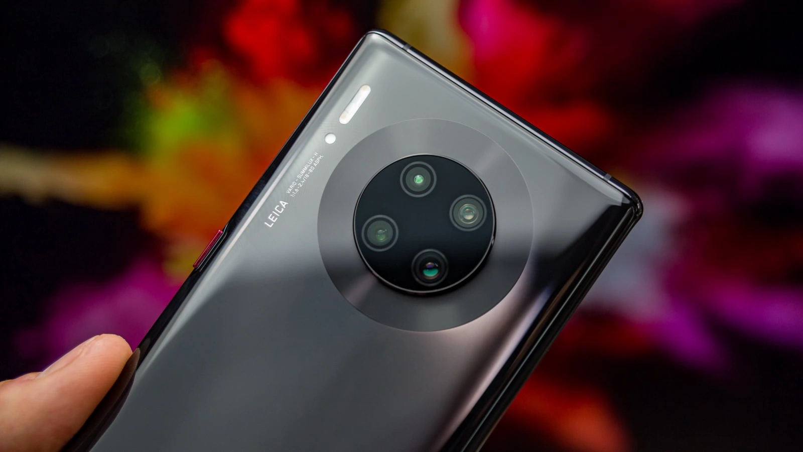 Huawei Mate 30 Pro a cules toate premiile mari de la China Mobile Conference; Iată pe cine bate!