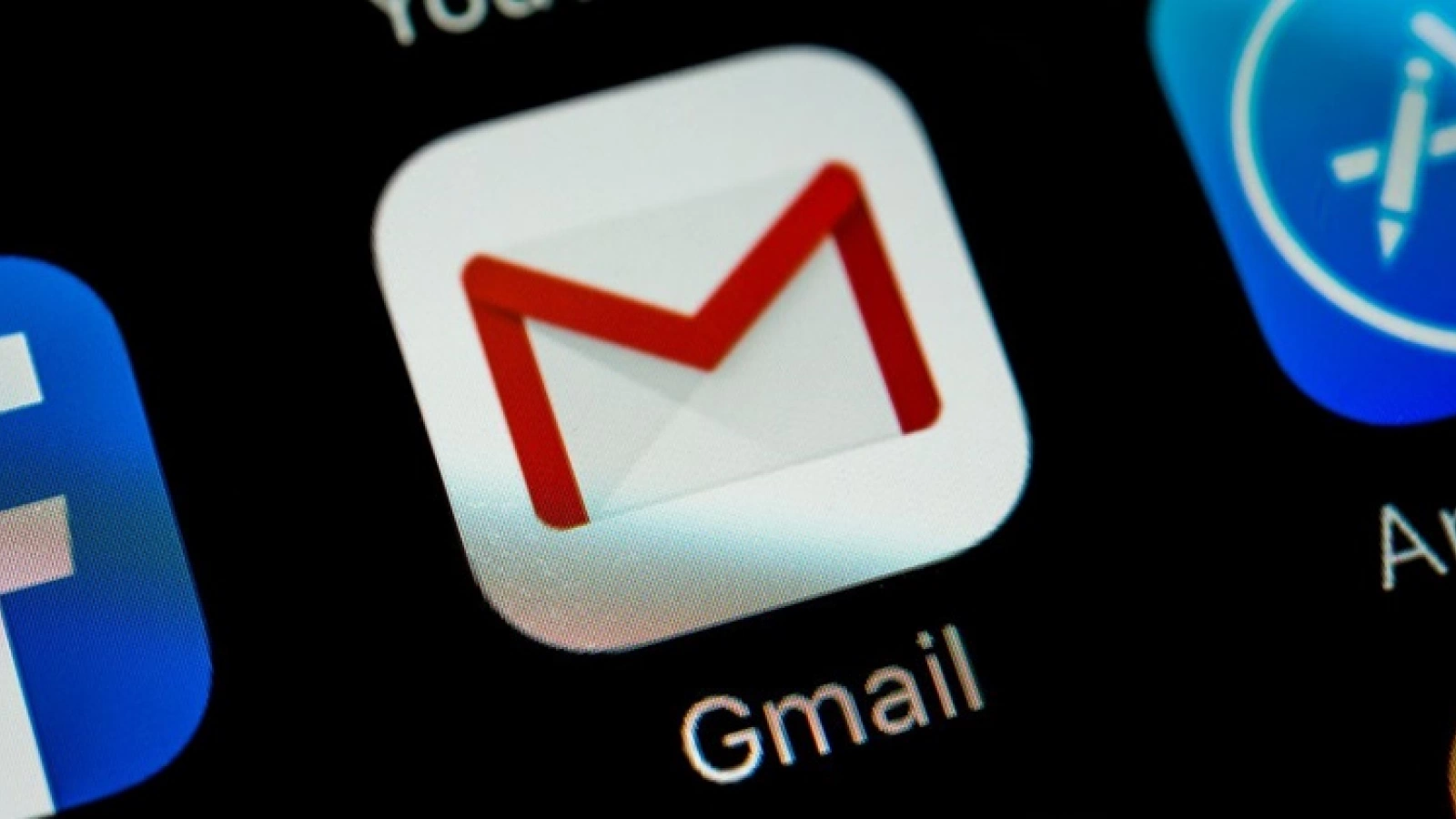 Google aduce suportul pentru email dinamic în Gmail, în aplicaţia de pe iOS şi Android; E totul pe bază de AMP