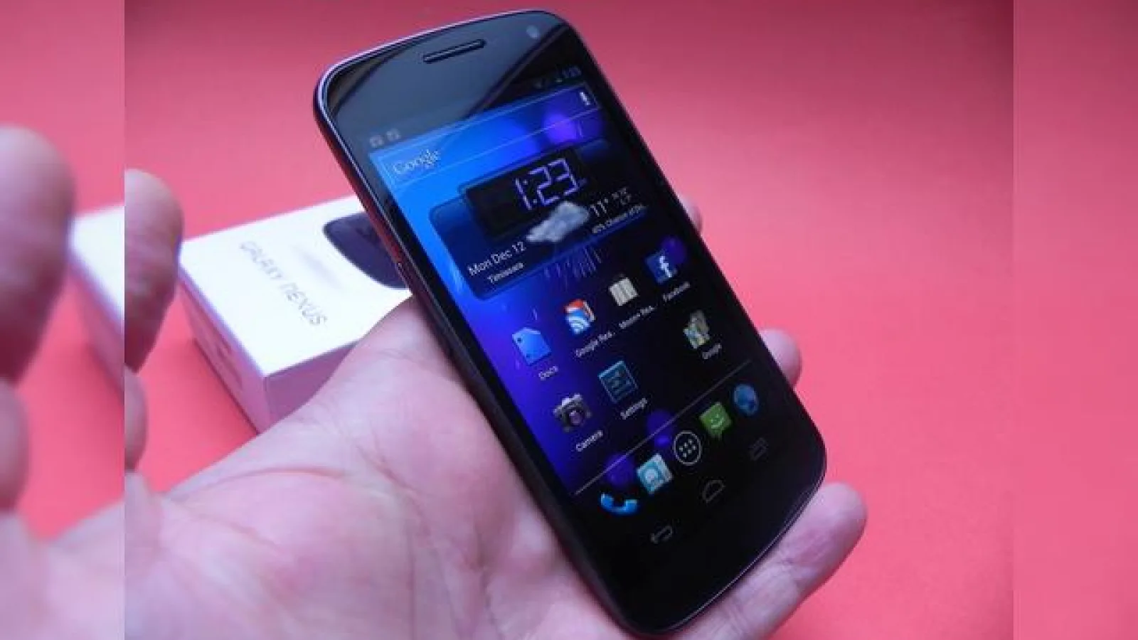 Samsung Galaxy Nexus Preview - iată primele impresii despre telefonul anului 2011 (Video)