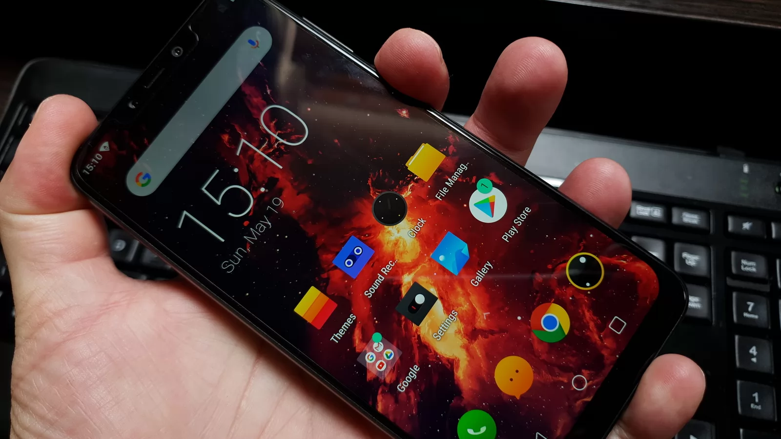 iHunt Alien X ApeX: OS, UI, aplicaţii jucăuşe, pe bază de Oreo