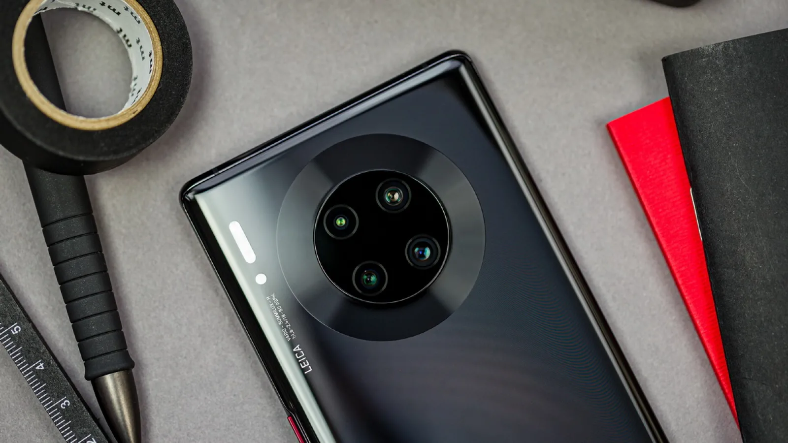 Huawei a devenit independentă de SUA: nu mai foloseşte componente americane pe terminalele şi produsele sale