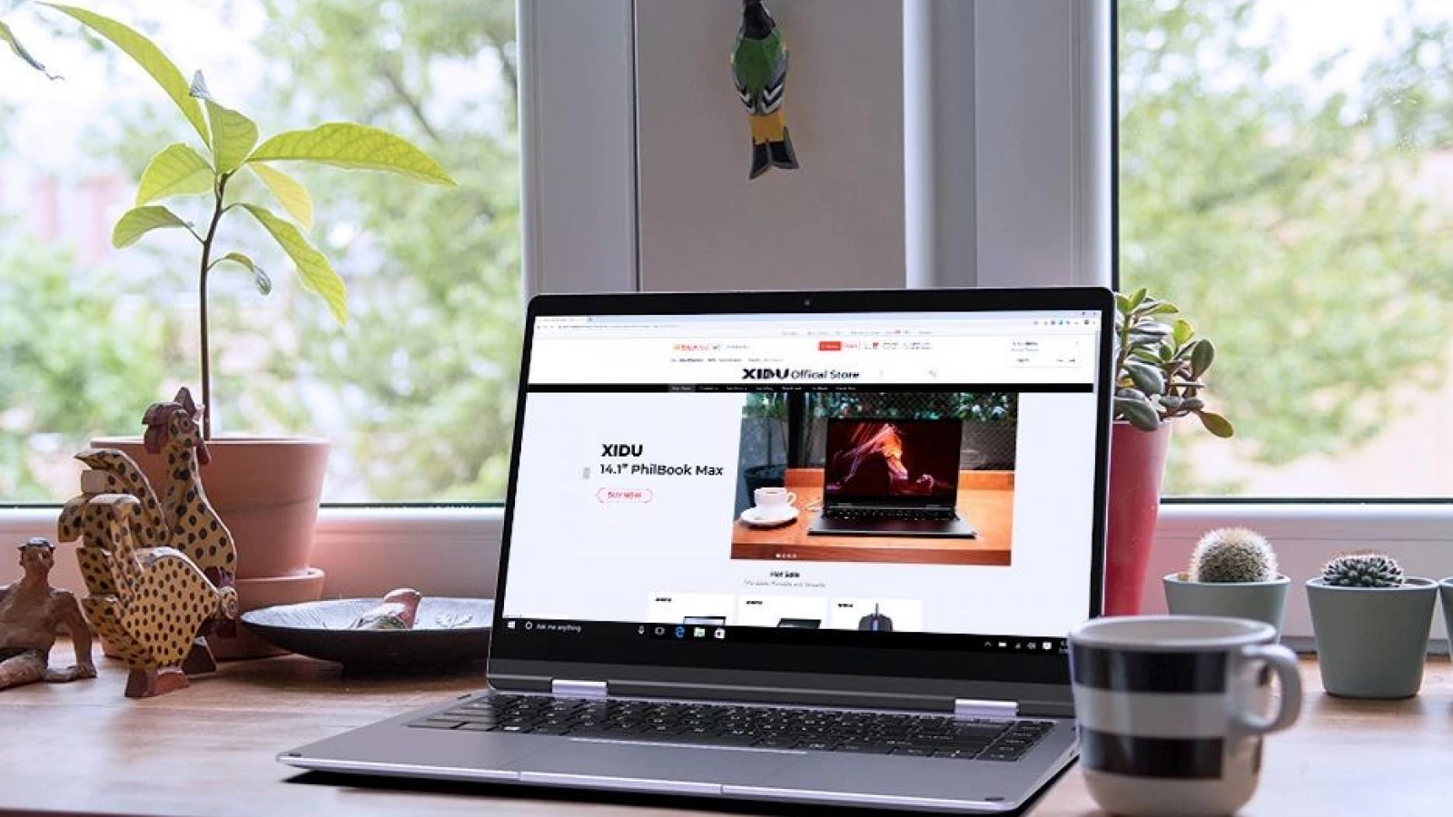 XIDU PhilBook Mak este un laptop 2 în 1 cu preţ accesibil, 8 GB RAM, SSD