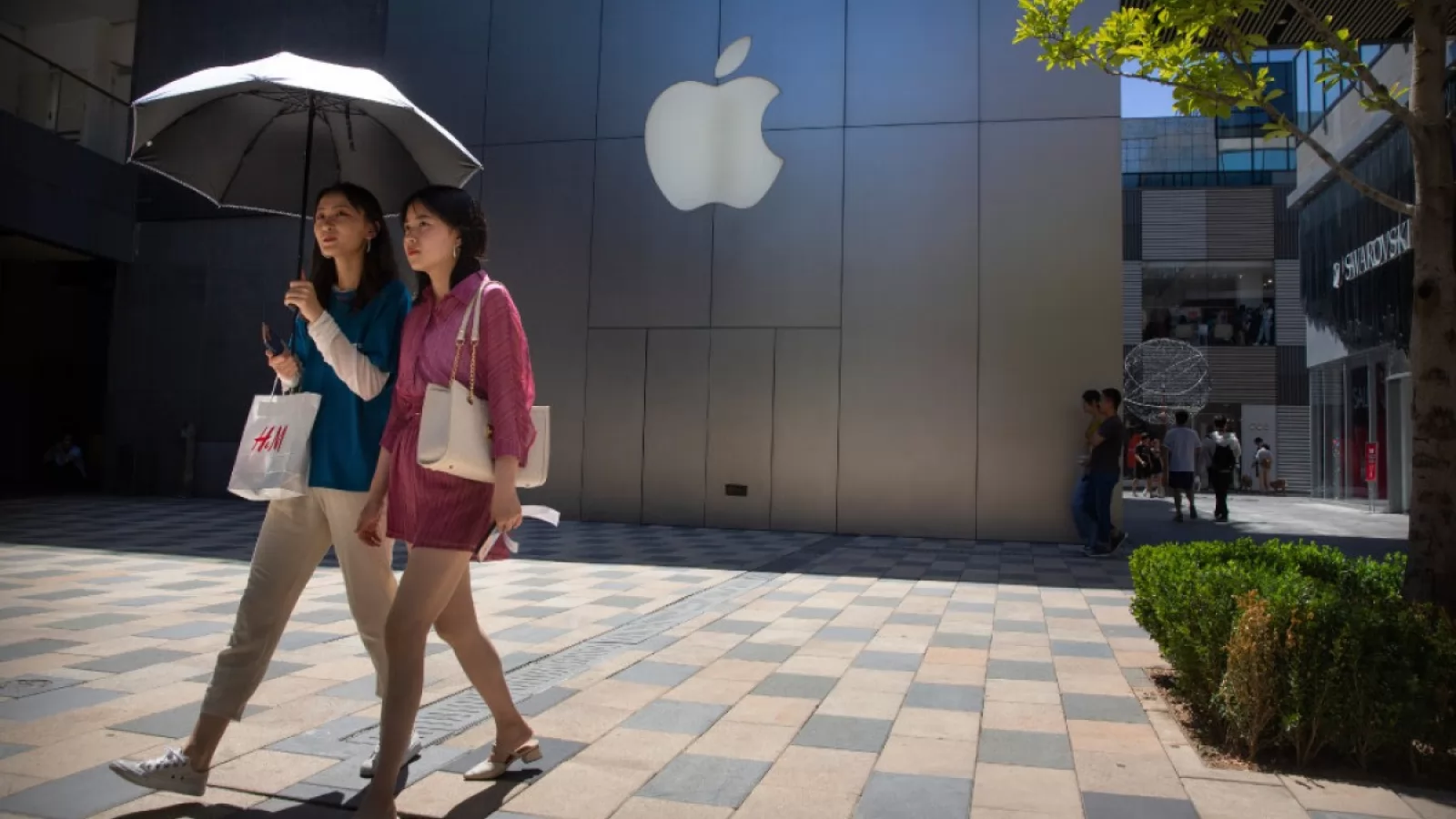 Livrările de iPhone-uri au scăzut foarte mult în China în ultima lună; Iată de ce