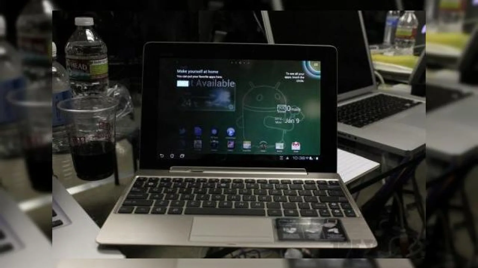 ASUS Transformer Prime rulează deja Android 4.0 Ice Cream Sandwich; Actualizarea a sosit azi! (Video)
