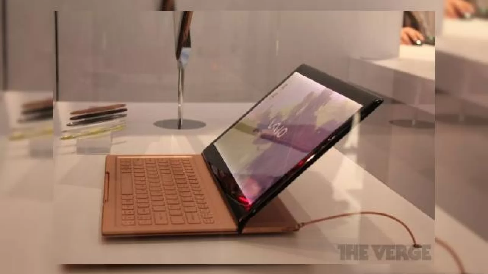 CES 2012: Sony prezintă tablete Vaio În stadiu de prototip, modele ideale pentru Windows 8?