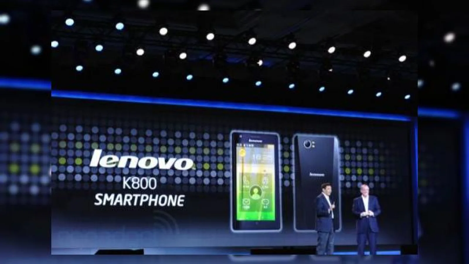 CES 2012: Primul smartphone cu procesor Intel Atom este Lenovo K800 - iată detalii