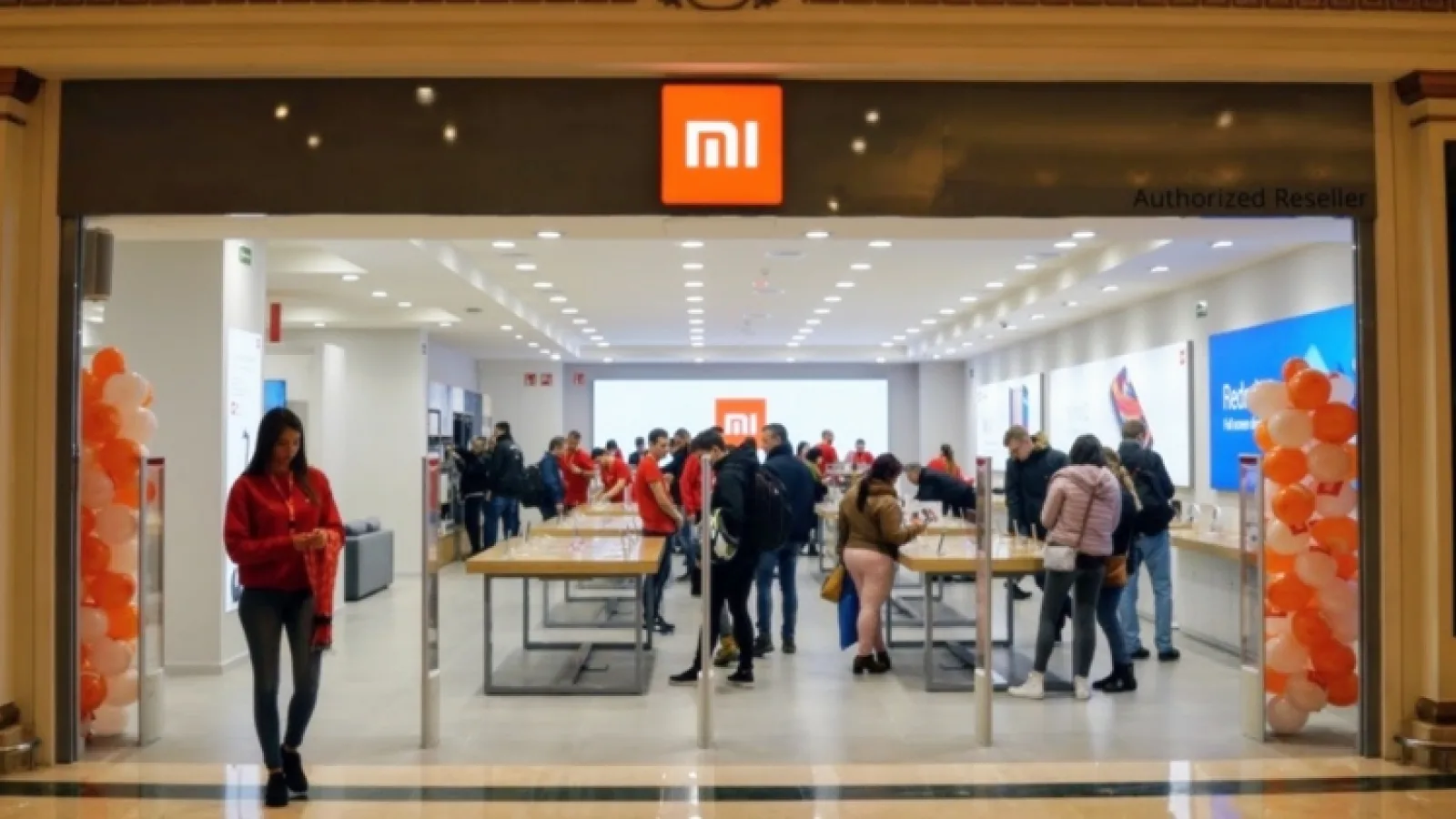 După 10 ani de existenţă Xiaomi am aflat de la ce vine logo-ul companiei şi particula "Mi"