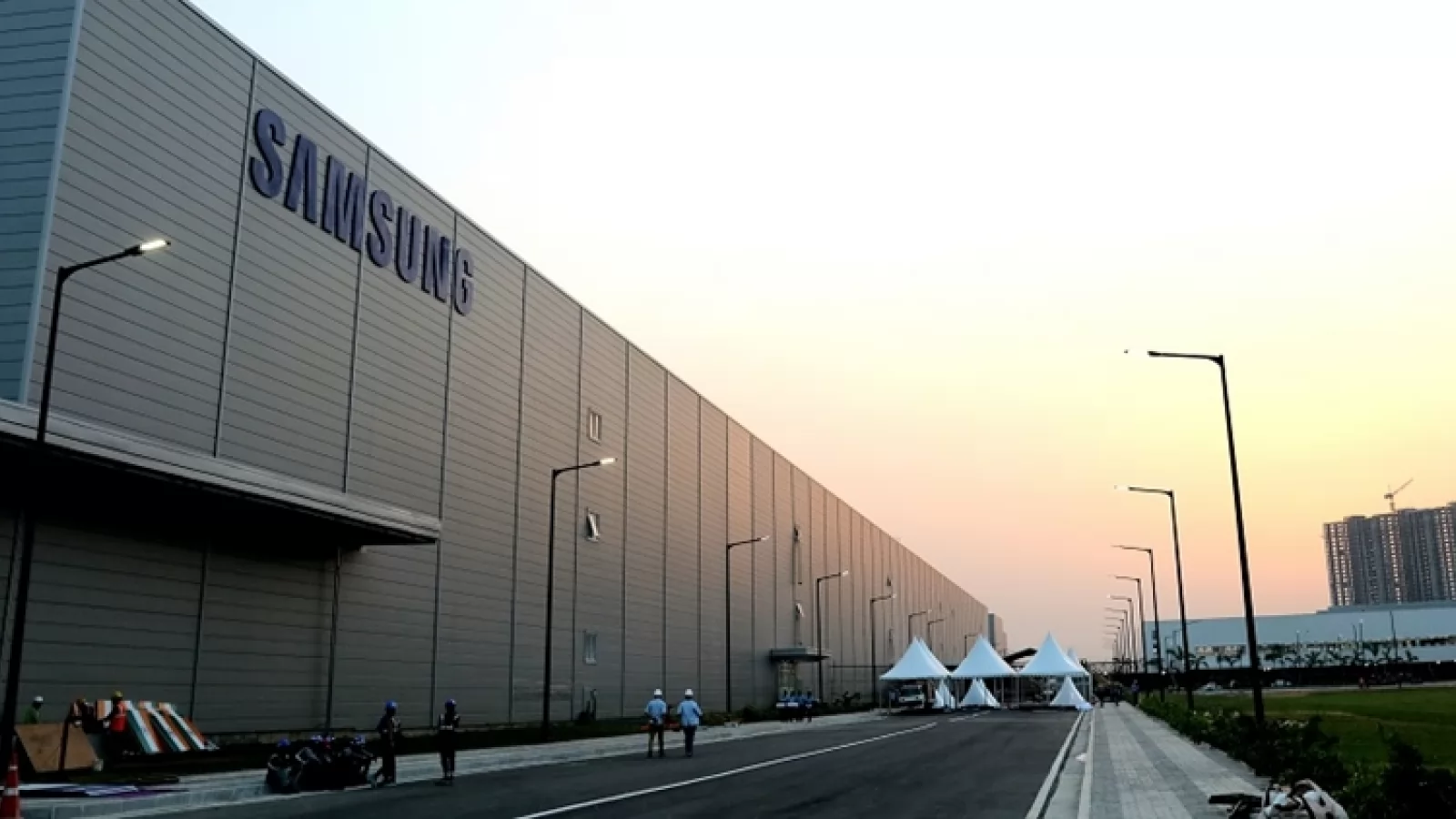 Samsung pregătește investiții de 500 milioane de dolari pentru ridicarea unei fabrici de display-uri în India