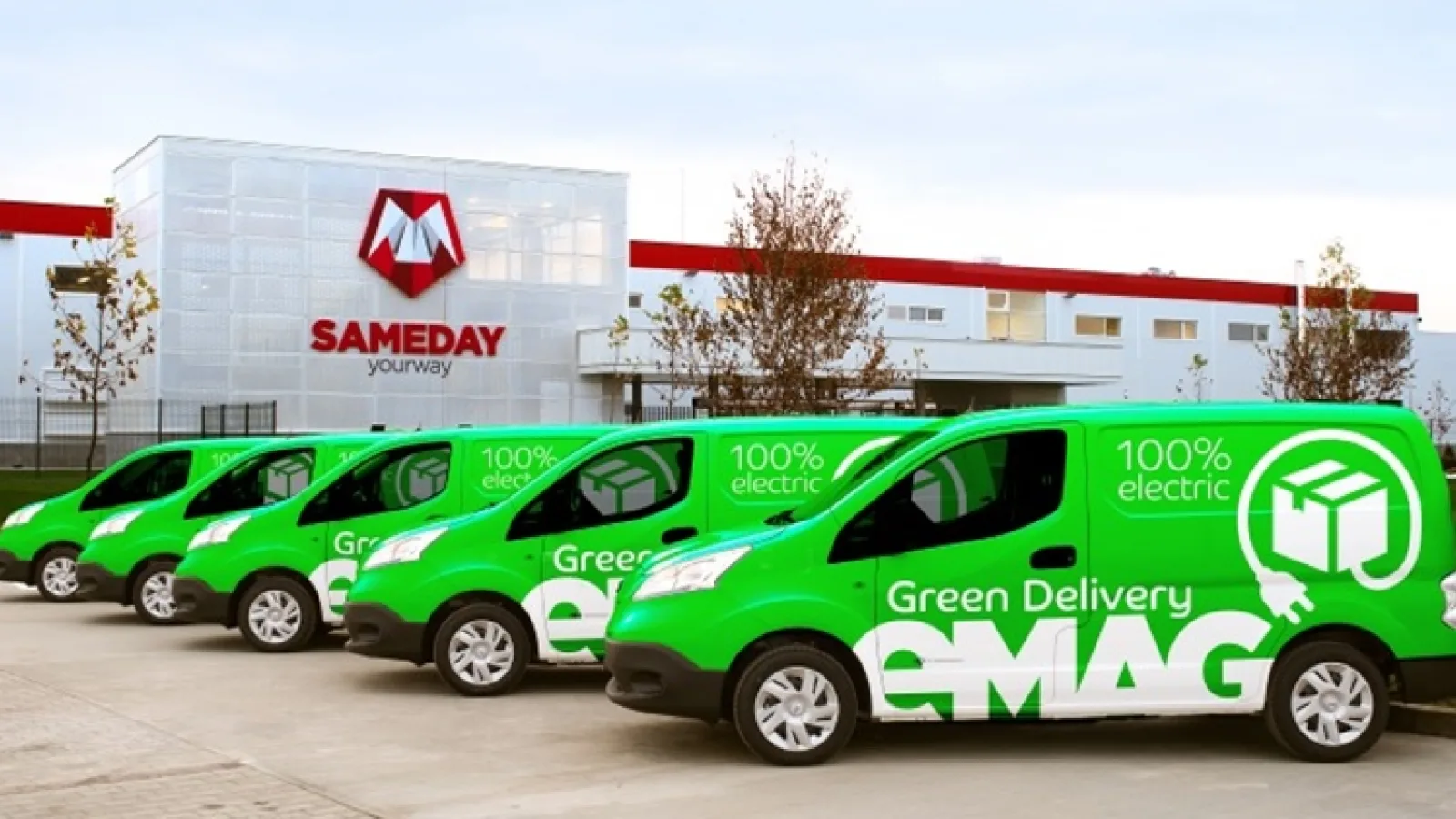 eMAG lansează serviciul de livrare "Green Delivery" cu mașini complet electrice, alături de compania de curierat Sameday