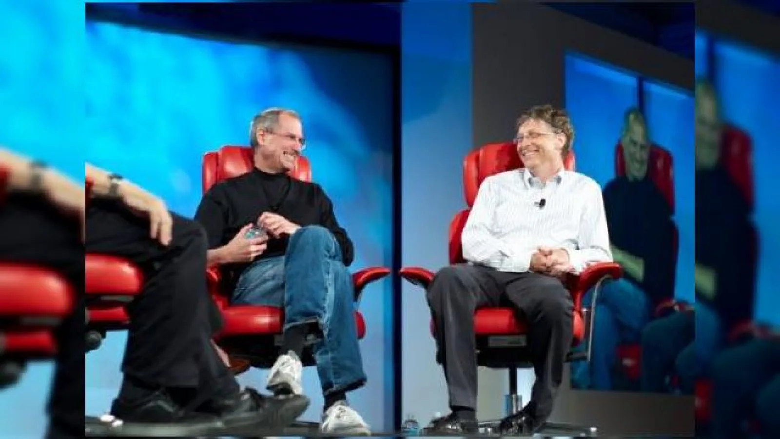 Prieteni până la final: Steve Jobs a păstrat lângă patul morții o scrisoare a lui Bill Gates