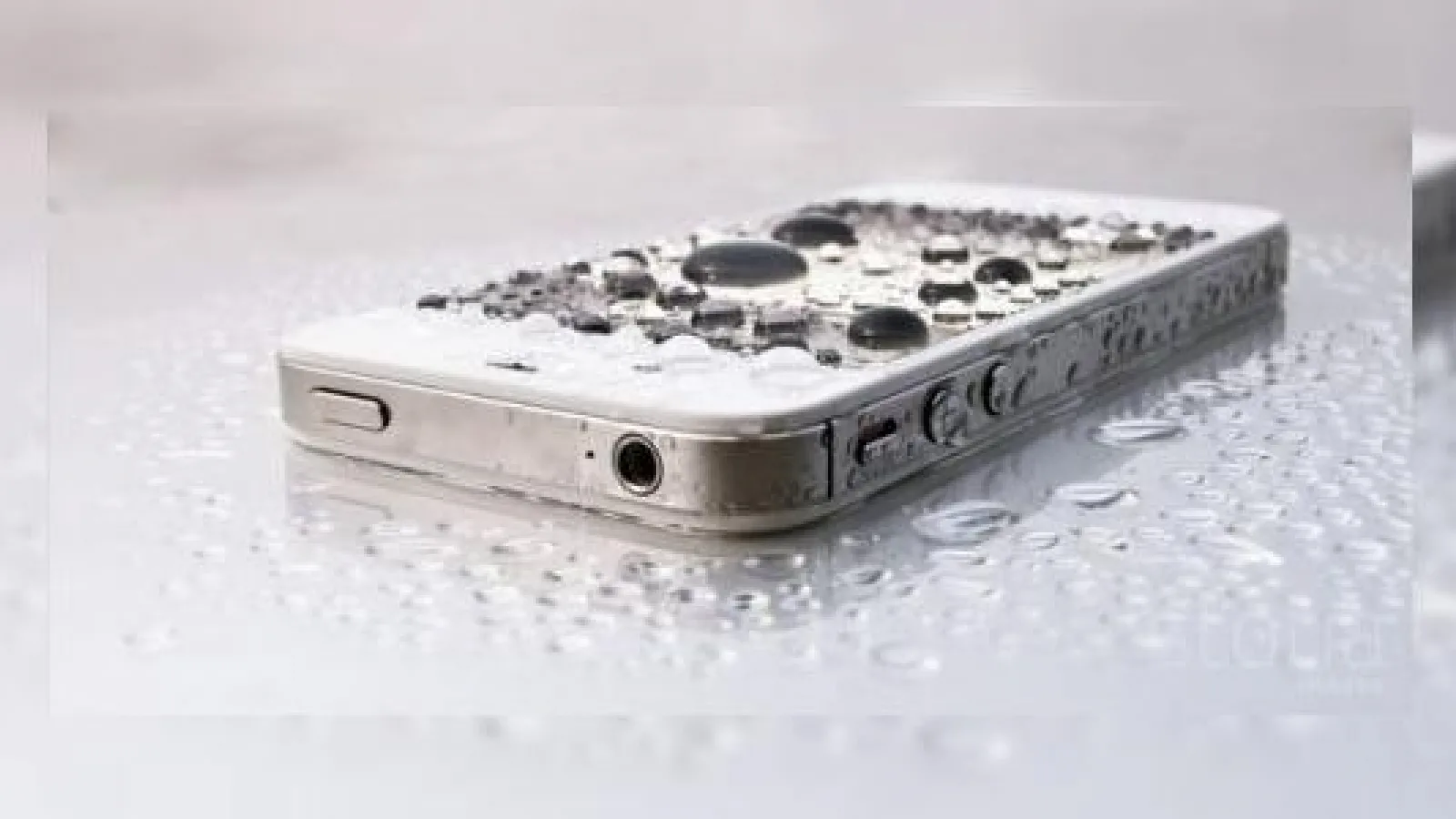 Ce au În comun Samsung Galaxy S III și iPhone 5? Faptul că nu vor lua apă, mulțumită tehnologiei Liquipel