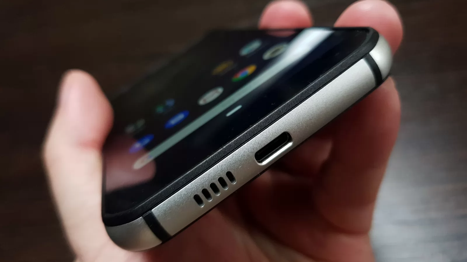 CAT S52: Conectivitate de încredere, bine pusă la punct