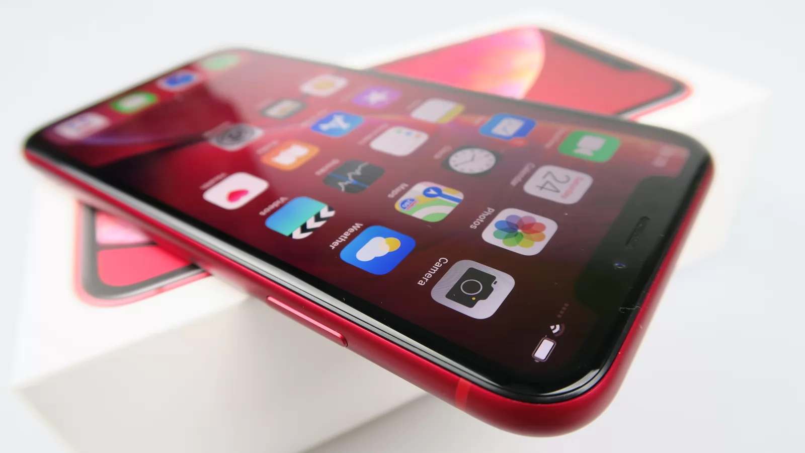 Mini Turul Magazinelor #120: Huawei Watch GT2 sub 1000 lei, iPhone XR la preţ bun şi Moto G7 Power la ofertă