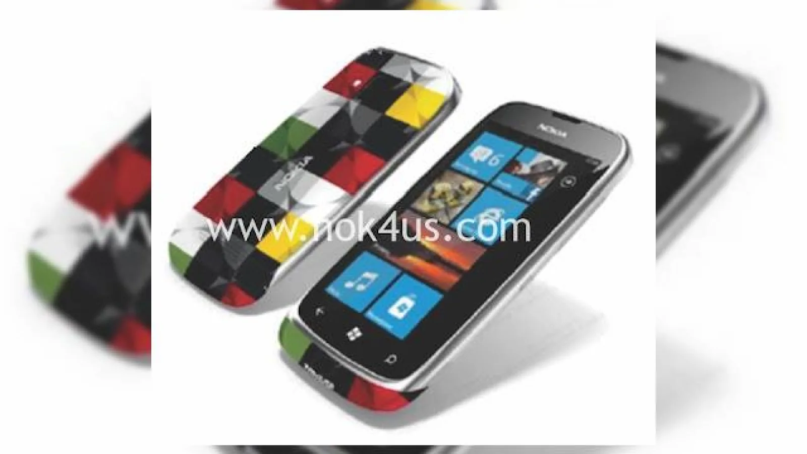 Nokia Lumia 610, telefon low end cu Windows Phone ajunge pe web În imagini