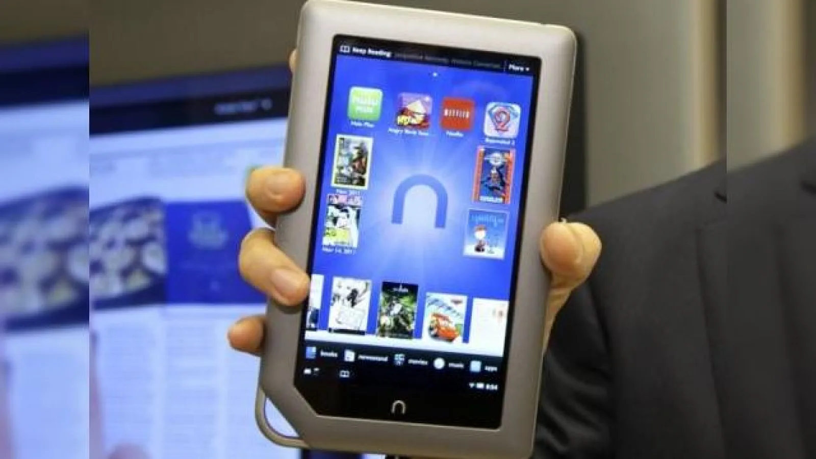 Nook Tablet de 8 GB vrea să detroneze Kindle Fire