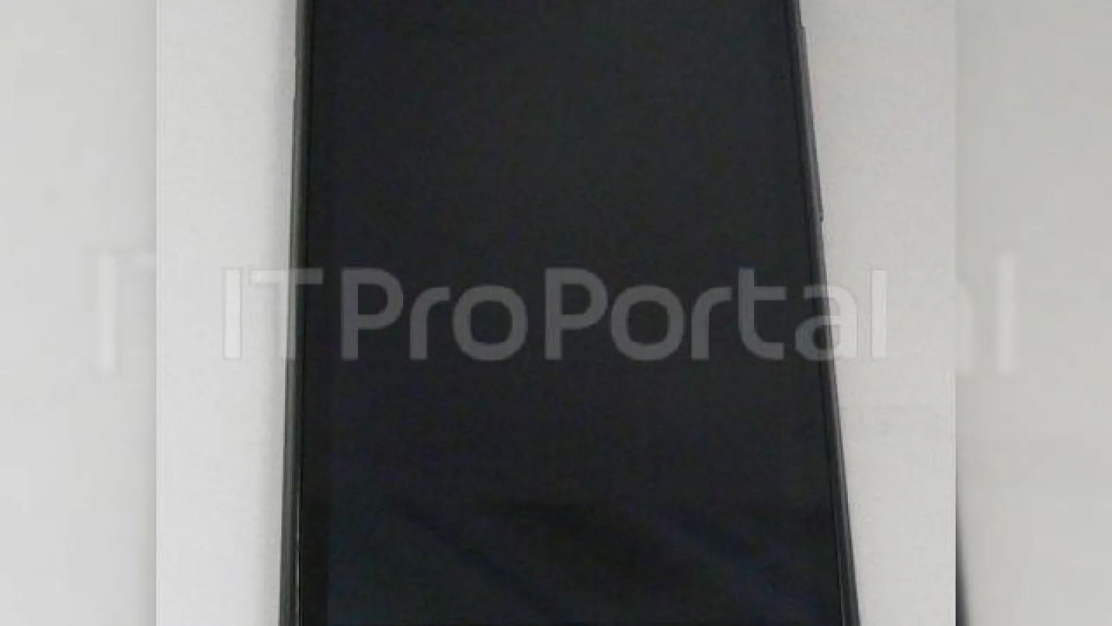HTC Edge și HTC Ville apar În imagini reale, mai aprope de lansare ca niciodată
