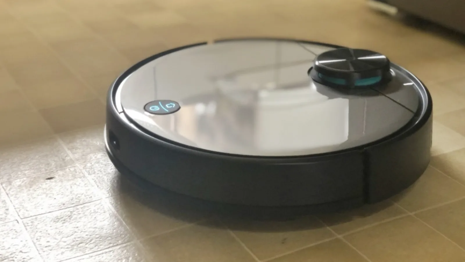Aspiratorul robot Xiaomi Viomi V2 Pro primește o reducere pe GeekBuying și se livrează rapid din depozit european