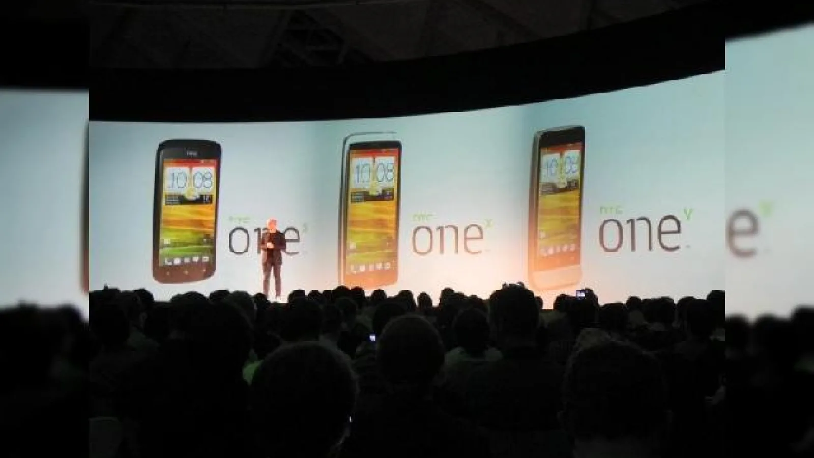 MWC 2012: Tripleta HTC One cu One X, One S și One V
