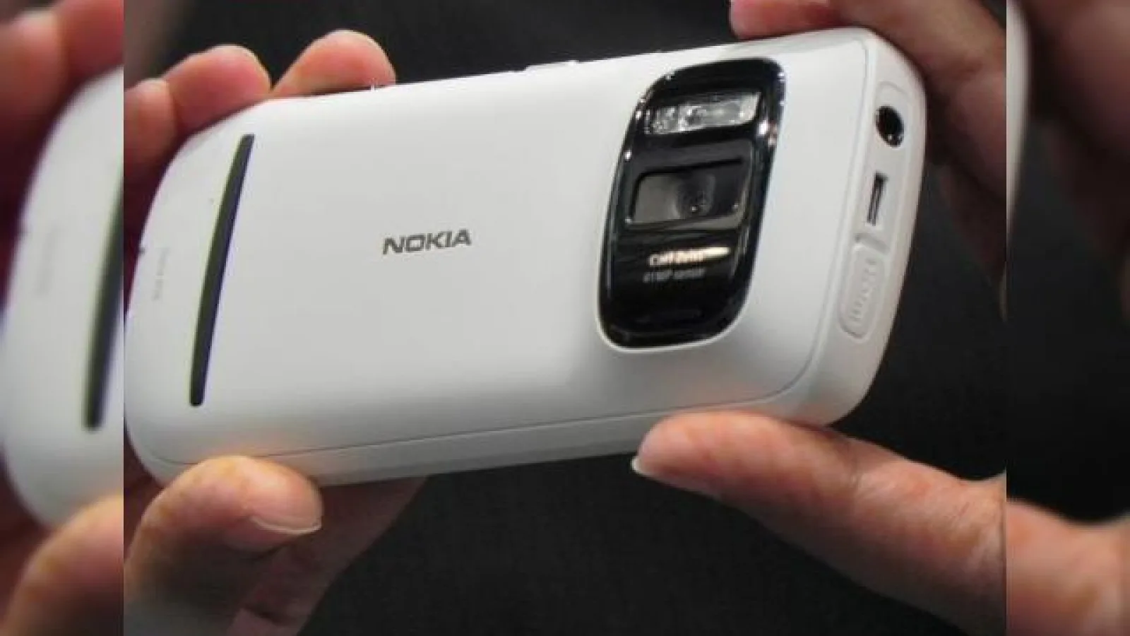 Mai multe fotografii făcute cu Nokia 808 PureView