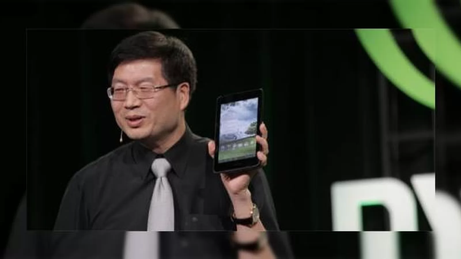 Tableta Google Nexus ar putea fi produsă de ASUS, costa 199 de dolari și include un CPU quad core Tegra 3