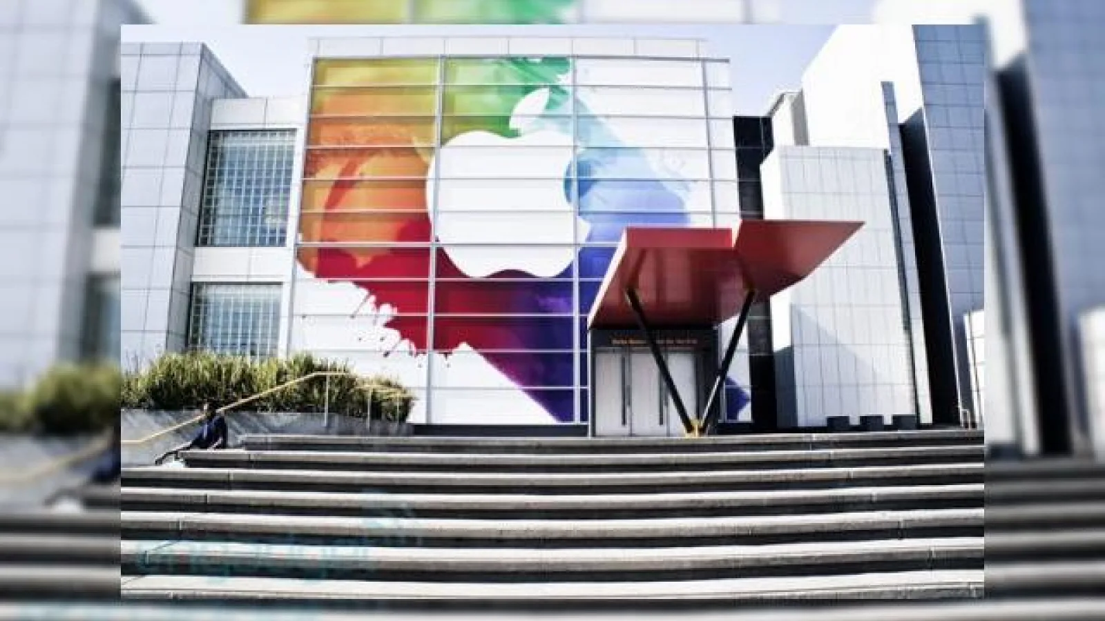 iTreabă azi la 20.00? N-ai, pentru că se lansează iPad 3/iPad HD! :)