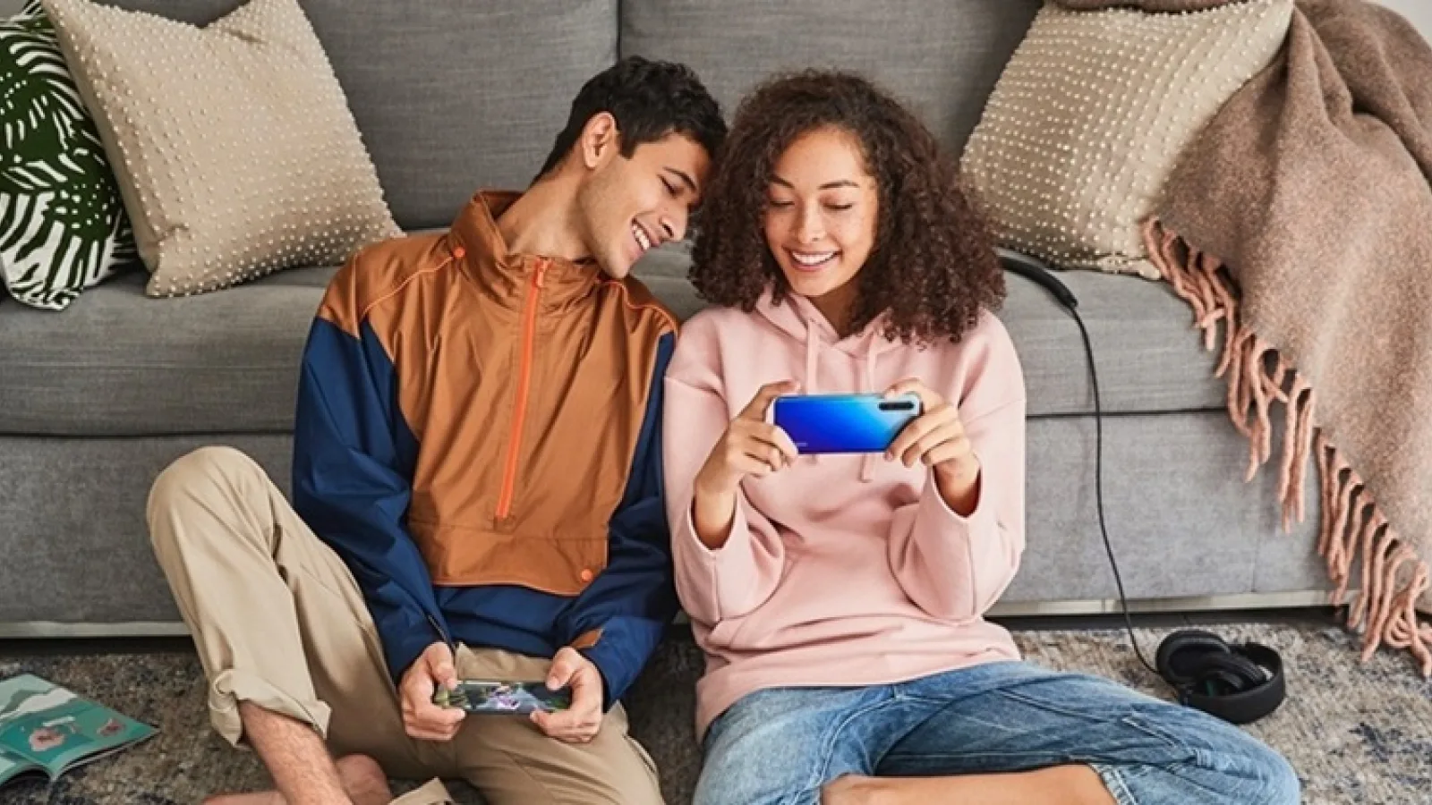 Oppo Reno 3 4G este acum oficial și vine cu procesor Helio P90, cameră selfie de 44 mpx