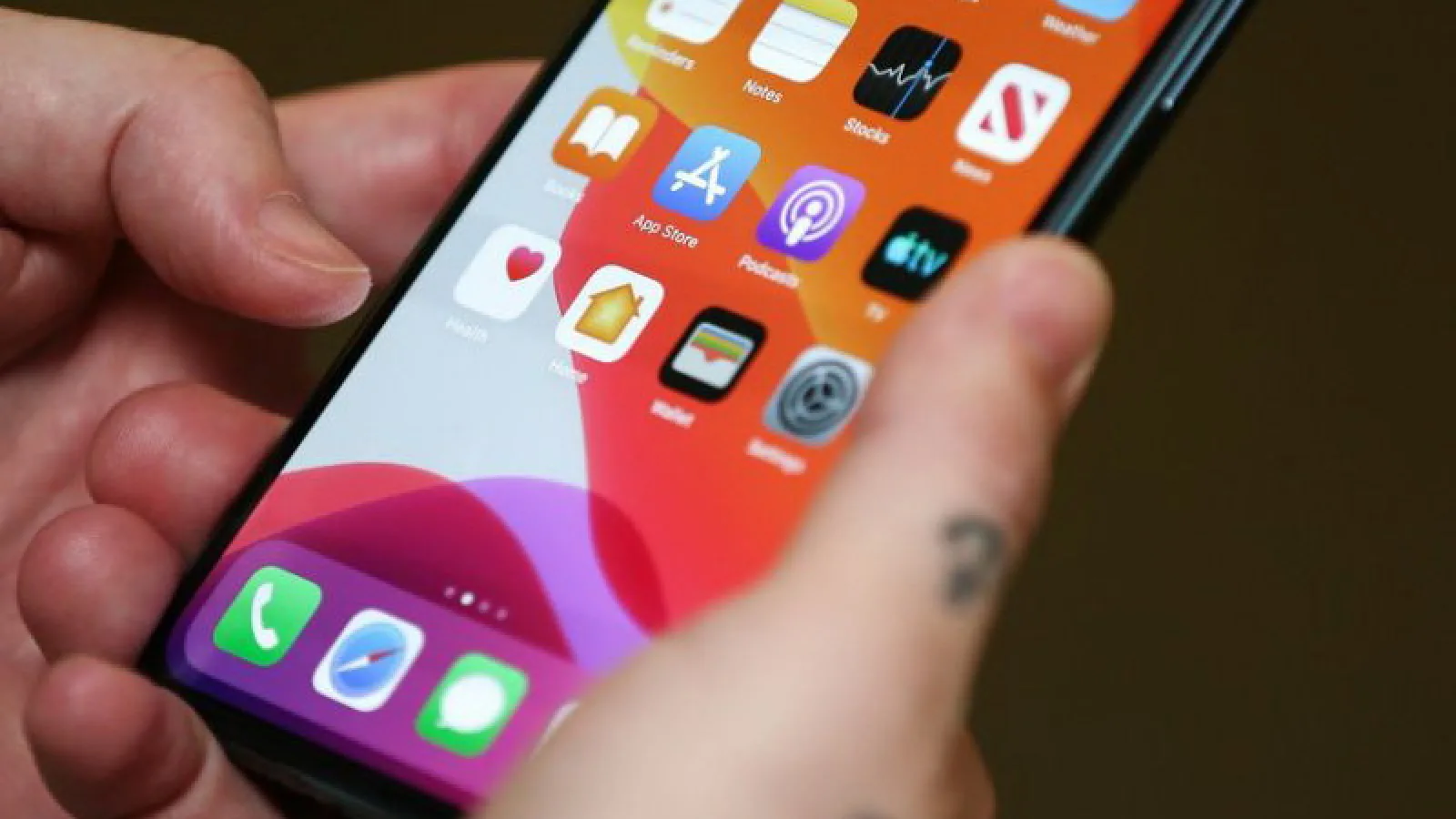 Livrările de smartphone-uri au picat cu 38% faţă de 2019 în februarie în contextul pandemiei Covid-19; Iată cum arată cifrele
