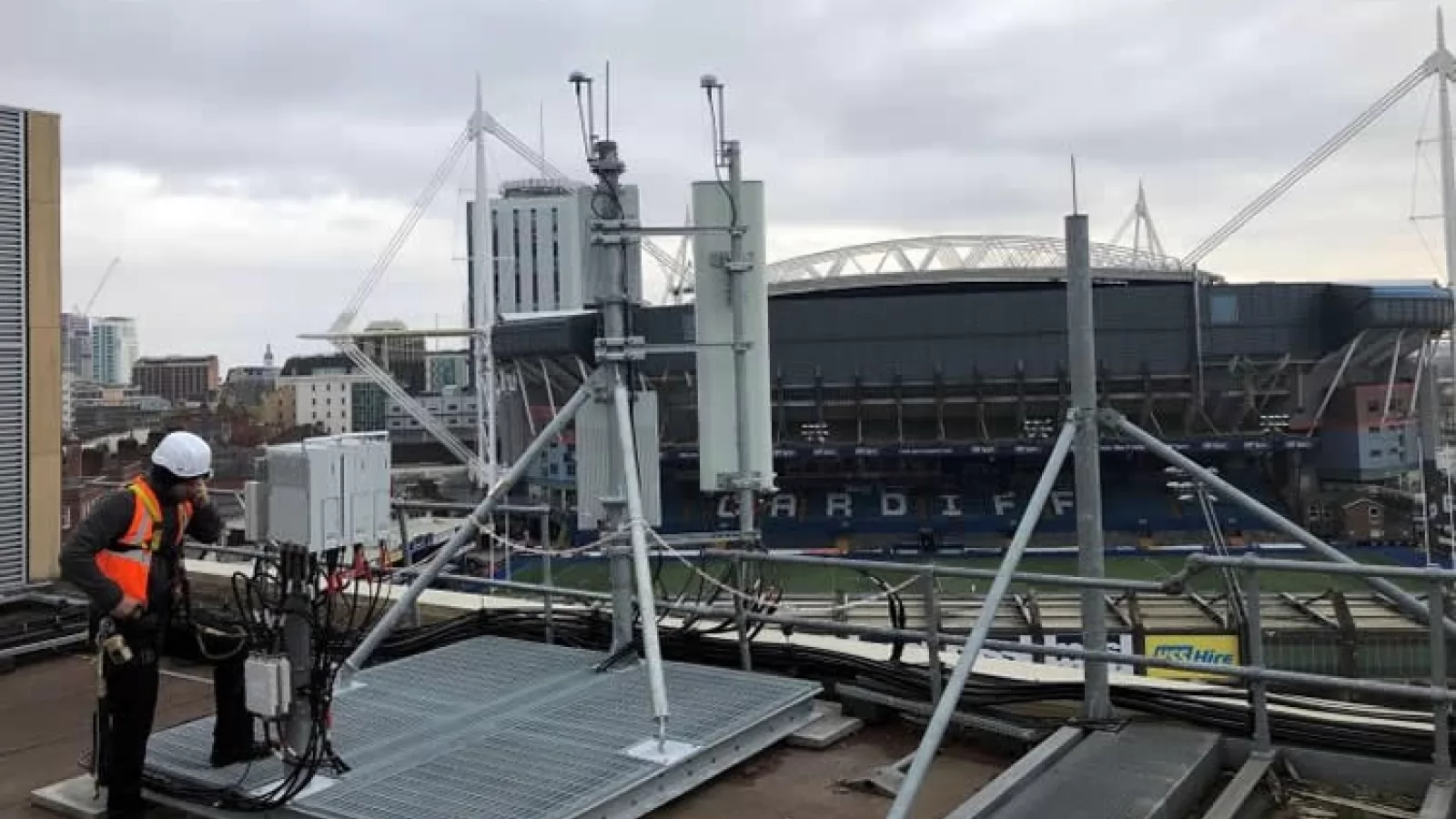 Conspiraţiile 5G - Covid 19 vor fi combătute de autorităţile din Marea Britanie alături de giganţii tech