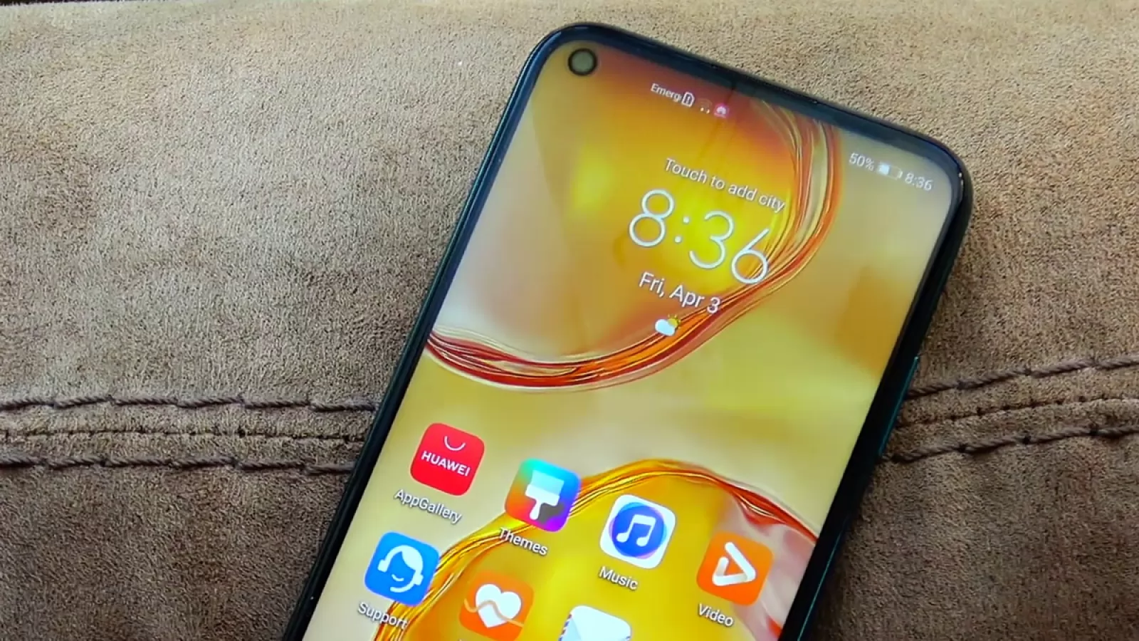 Huawei P40 Lite Review în Română; Camera surpriză a primăverii