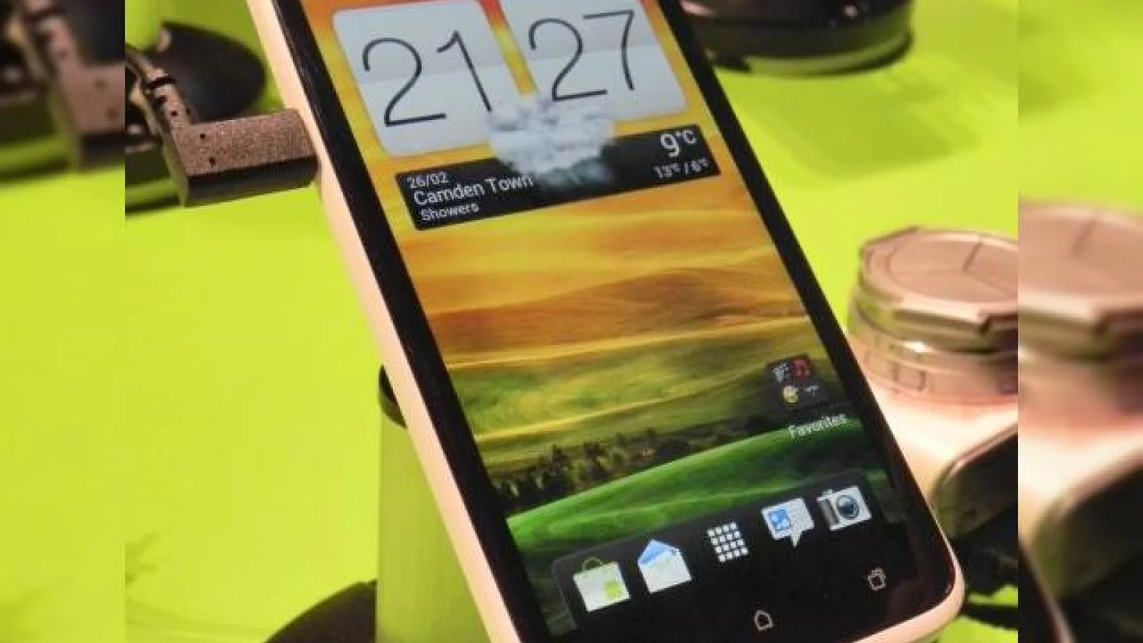Seria HTC One se pregătește de livrare către magazine!