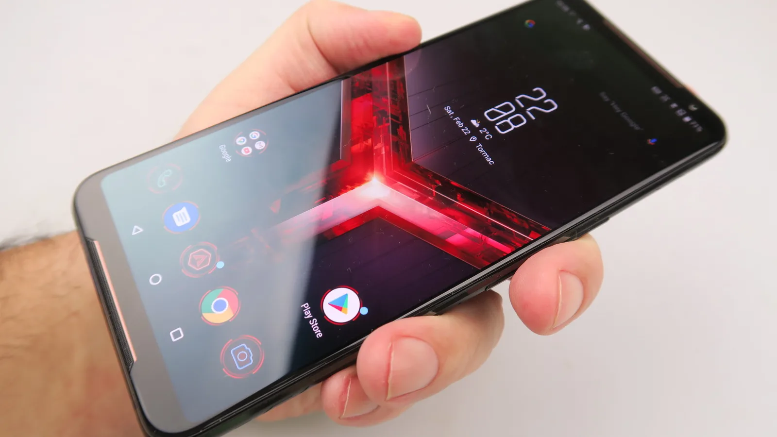 ASUS ROG Phone II: Conectivitate cu extra antene, microfoane, viteza sporită