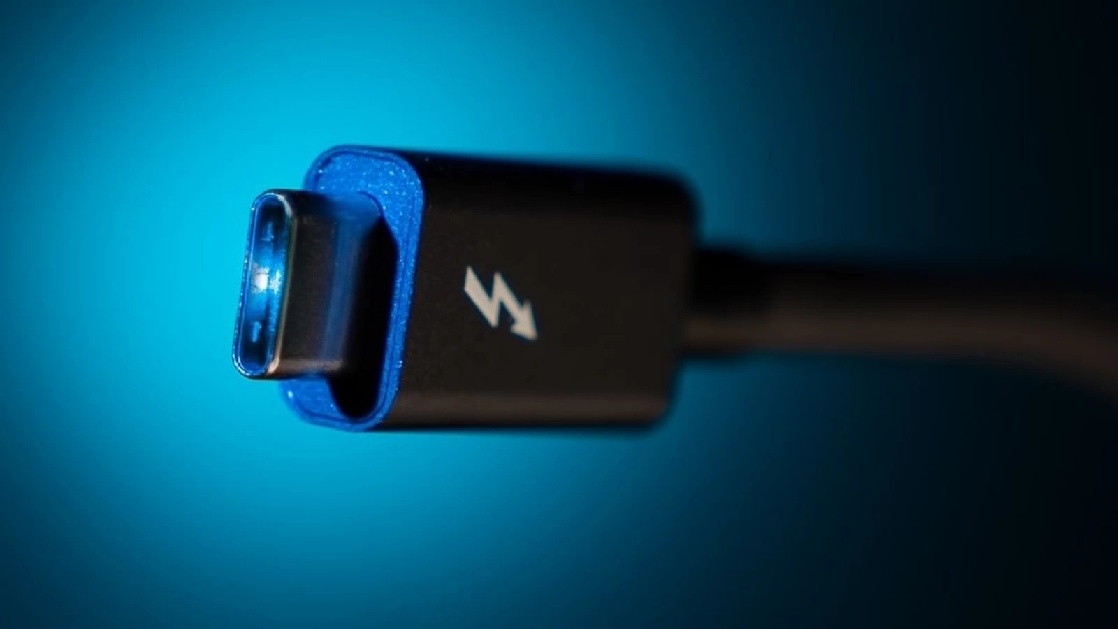 Noul standard de conectivitate USB 4 va suporta display-uri 8K și 16K, viteze de 40Gbps